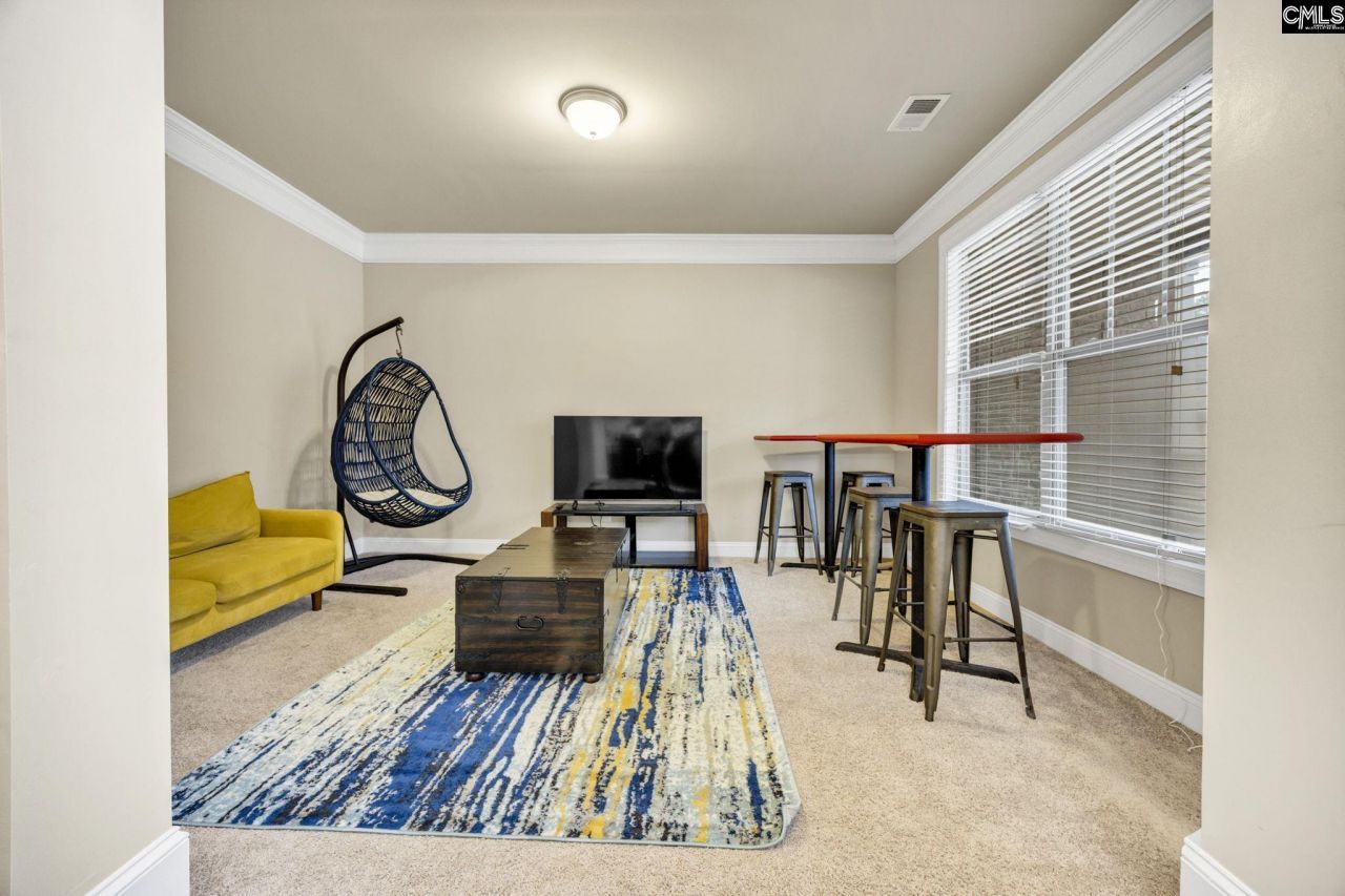 463 Bronze Drive Photo 5