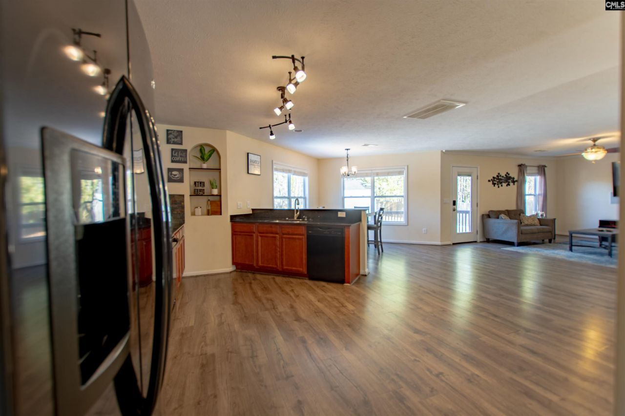 424 Maypop Ln  Photo 7