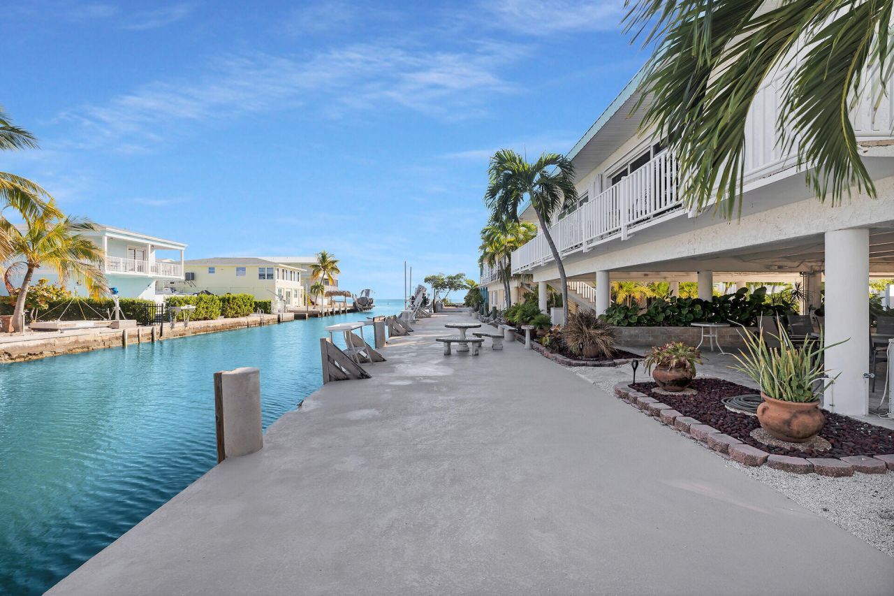 668 89th Street Ocean, Marathon, FL 33050 Photo