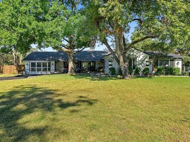 9207 Angora Street, Dallas, TX 75218