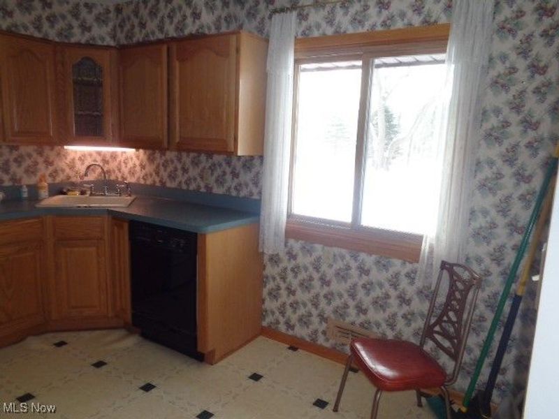 9989 Albion Road, North Royalton, OH 44133 Photo 12