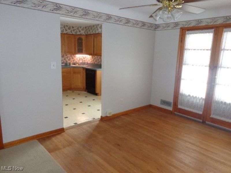 9989 Albion Road, North Royalton, OH 44133 Photo 13