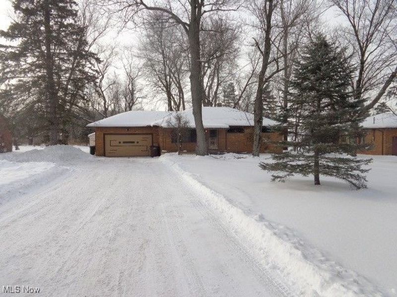 9989 Albion Road, North Royalton, OH 44133 Photo 5