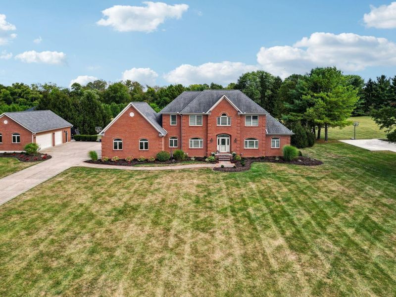 6772 Ohio Canal Court NW, Canal Winchester, OH 43110 Photo 3