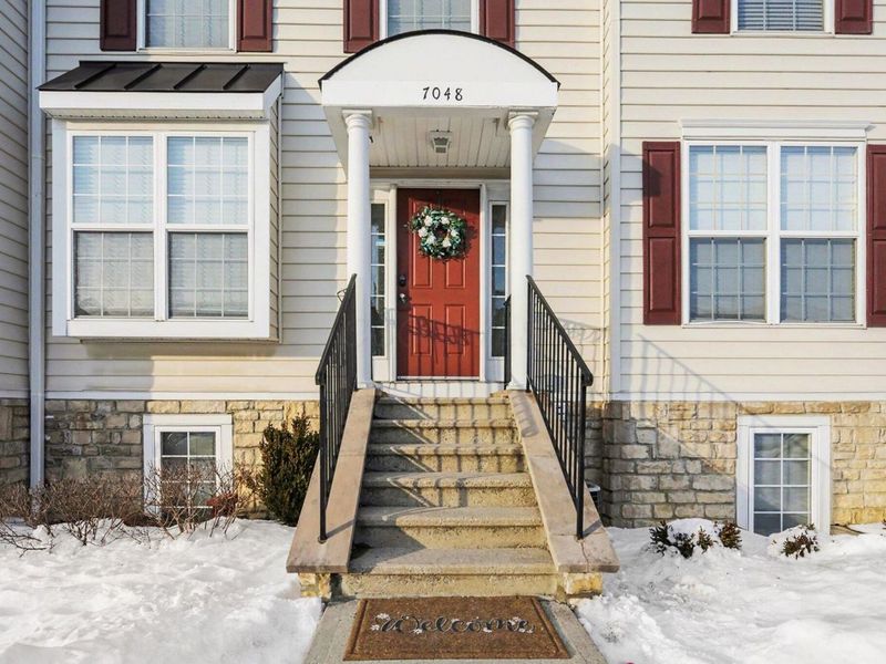 7048 Monarchos Drive, Unit 16, New Albany, OH 43054 Photo 1