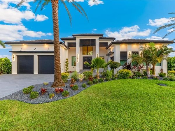 160 SW 52nd TER, CAPE CORAL, FL 33914