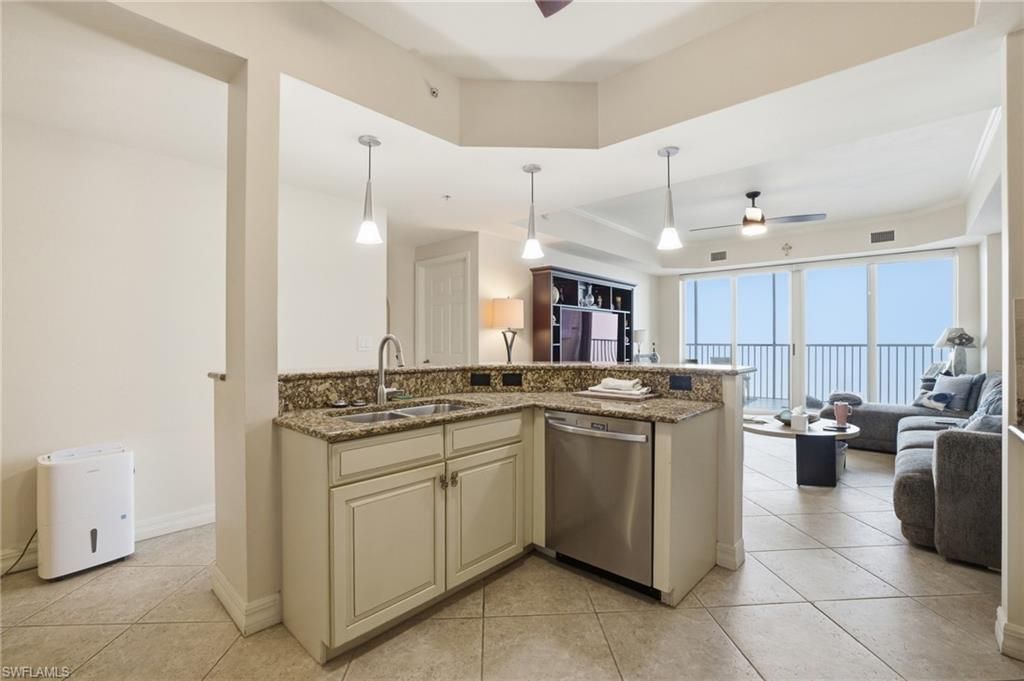 2797 1st St, Unit 503, Fort Myers, FL 33916 Photo