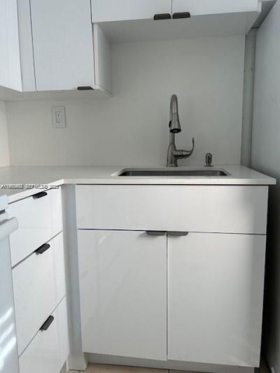 2903 Point East Dr, Unit K611, Aventura, FL 33160 Photo