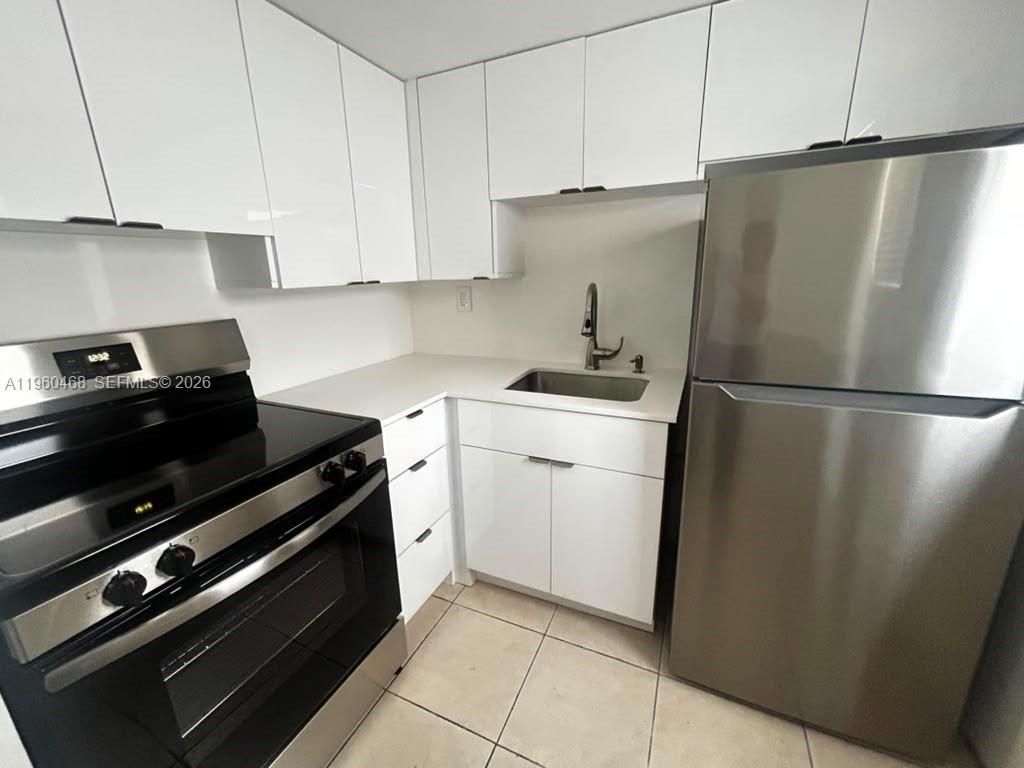2903 Point East Dr, Unit K611, Aventura, FL 33160 Photo