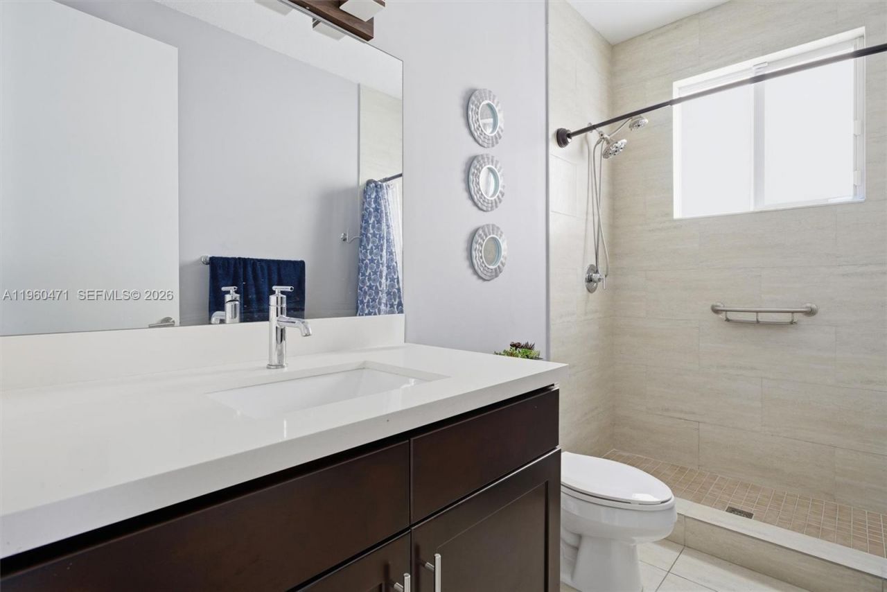 18350 SW 139th Path , Miami, FL 33177 Photo