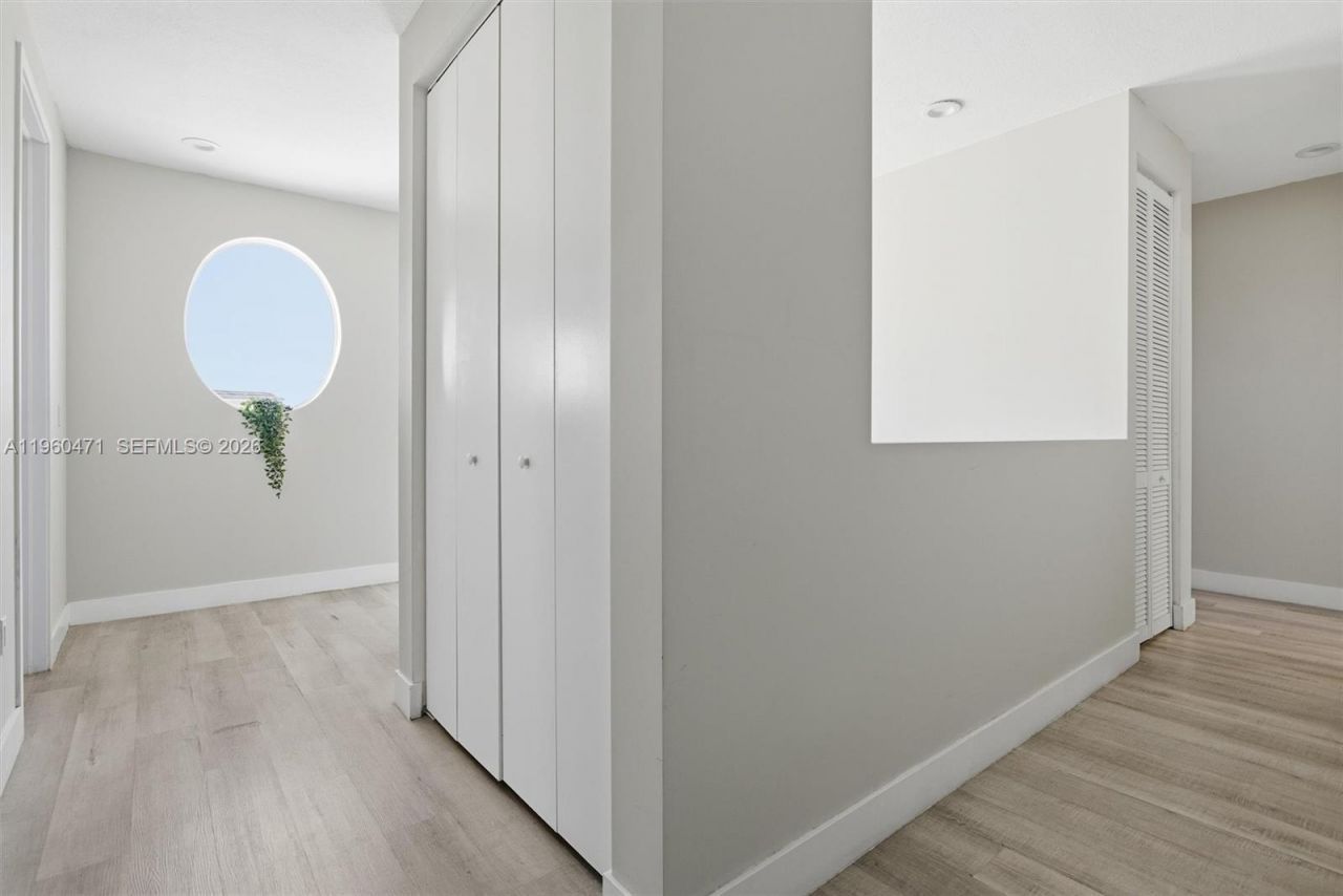 18350 SW 139th Path , Miami, FL 33177 Photo