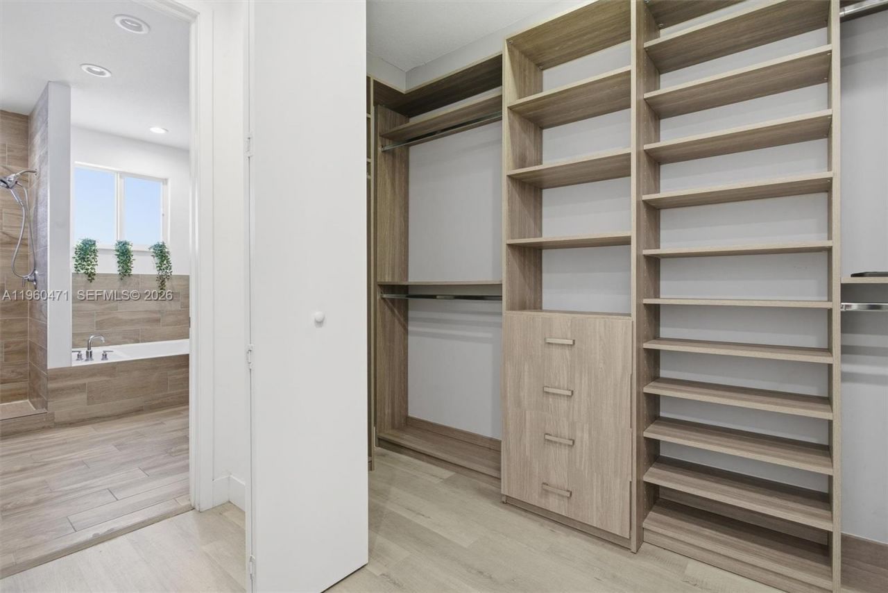 18350 SW 139th Path , Miami, FL 33177 Photo