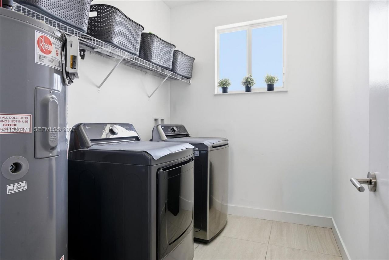 18350 SW 139th Path , Miami, FL 33177 Photo