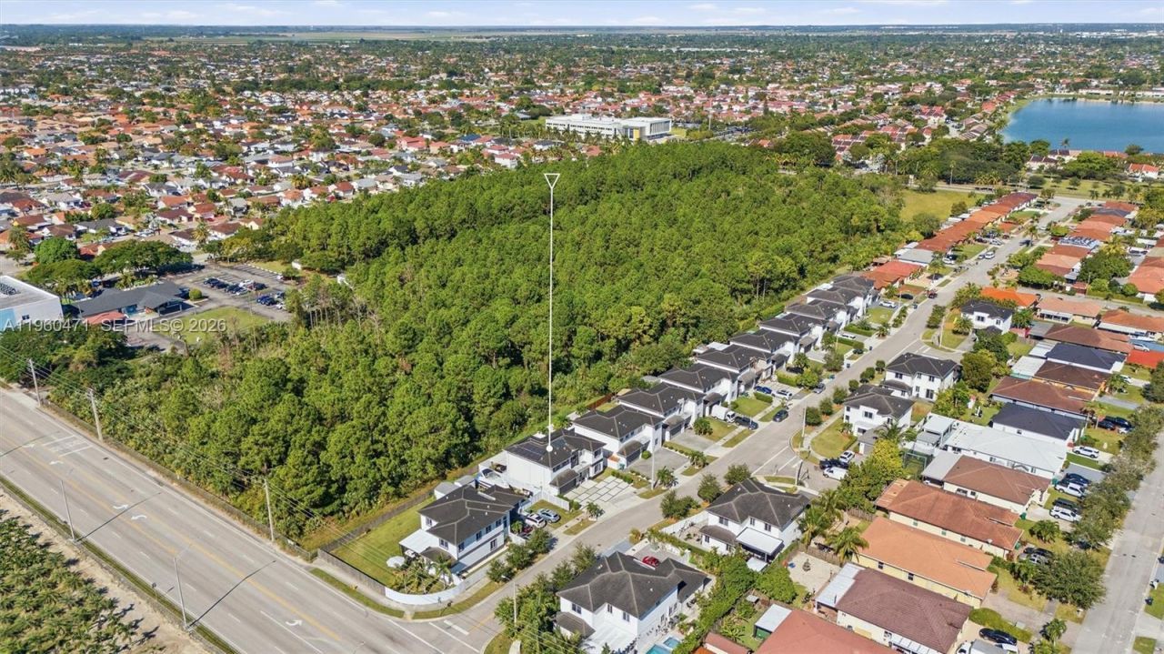 18350 SW 139th Path , Miami, FL 33177 Photo