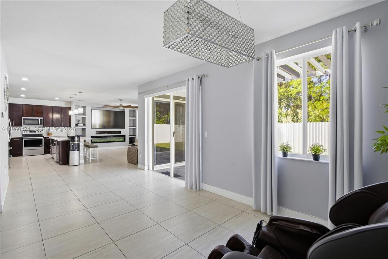 18350 SW 139th Path , Miami, FL 33177 Photo