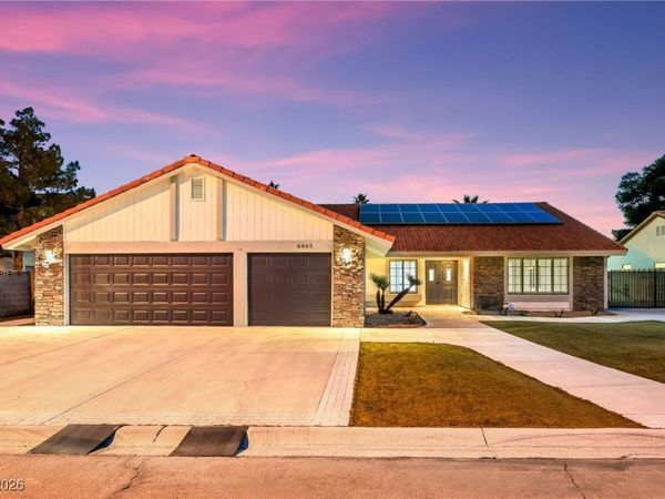 6465 Scotch Pine Circle, Las Vegas, NV 89146
