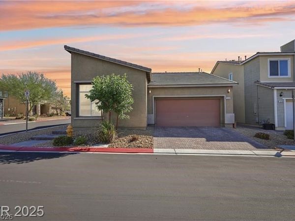 6940 Whispering Falls Drive, North Las Vegas, NV 89084