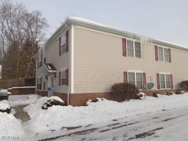 11541 Riverview Court, Unit 15, Cleveland, OH 44130 Photo 3