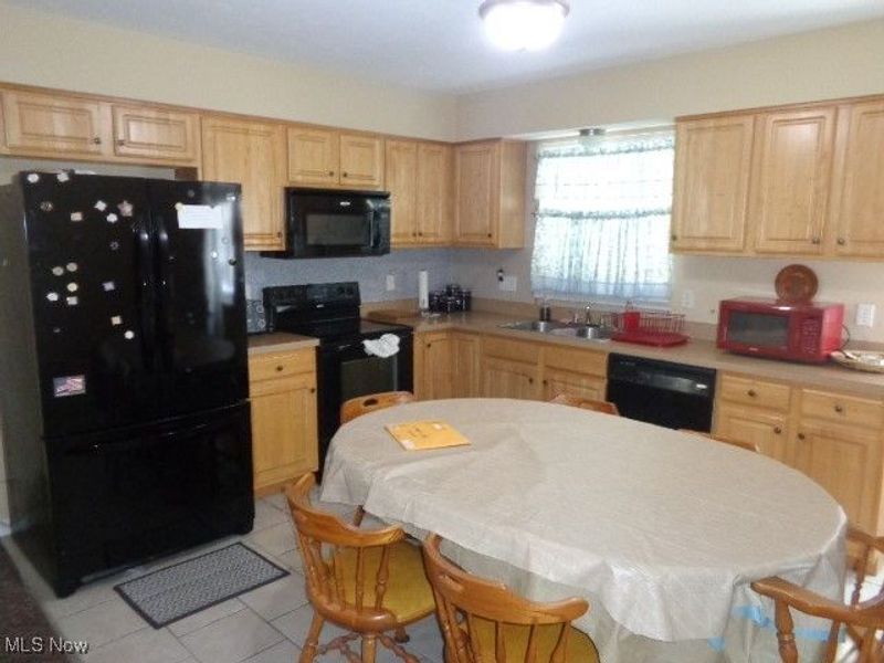 11541 Riverview Court, Unit 15, Cleveland, OH 44130 Photo 7