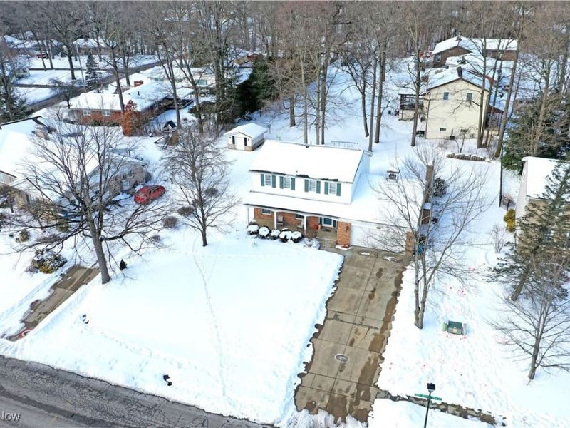 1654 Squaw Creek Drive, Girard, OH 44420 Photo 2