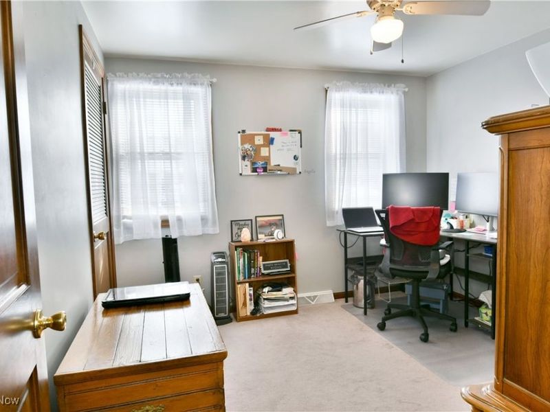 1654 Squaw Creek Drive, Girard, OH 44420 Photo 24