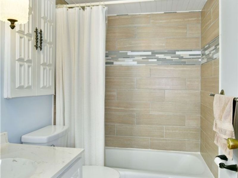 1654 Squaw Creek Drive, Girard, OH 44420 Photo 29