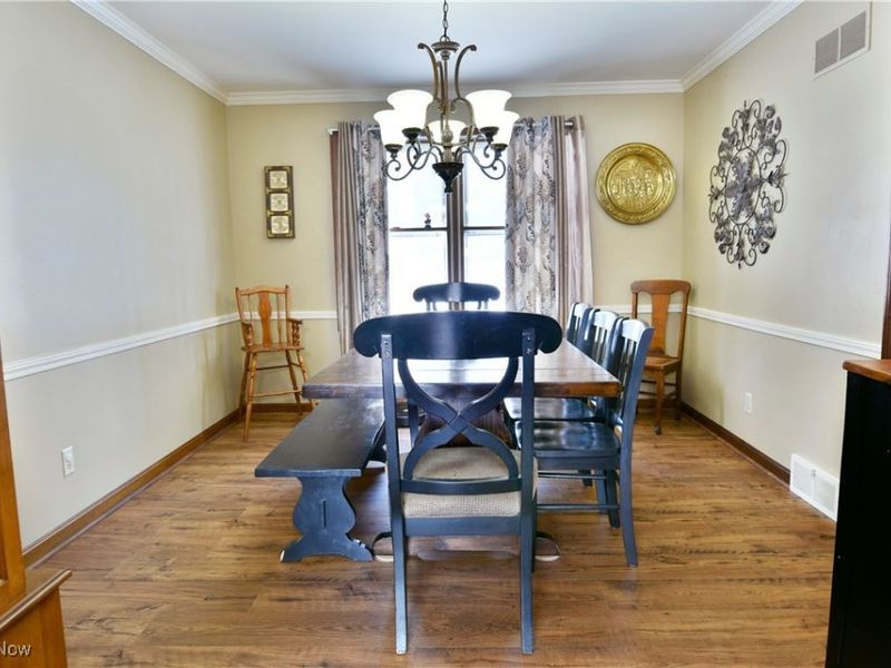 1654 Squaw Creek Drive, Girard, OH 44420 Photo 9