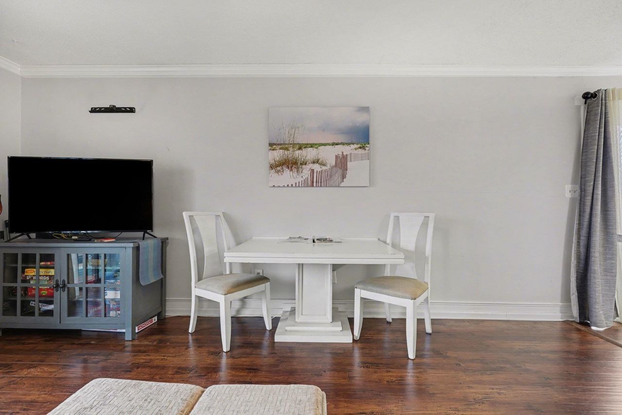 216 22nd Ave. N Photo 12