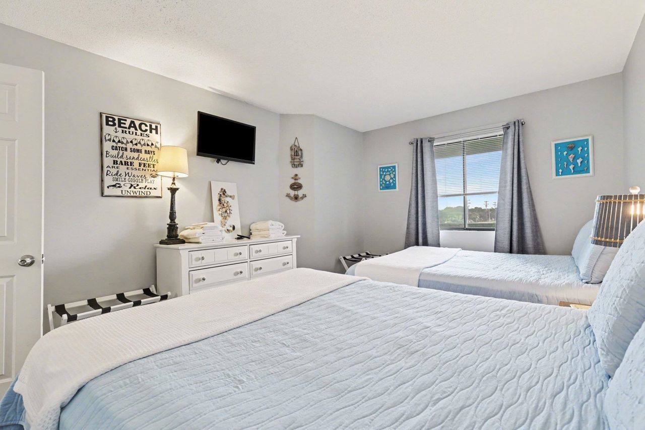 216 22nd Ave. N Photo 18