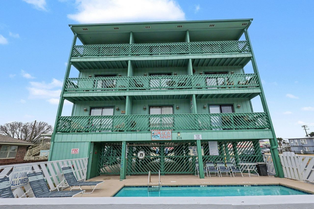 216 22nd Ave. N Photo 26