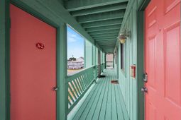 216 22nd Ave. N photo 4