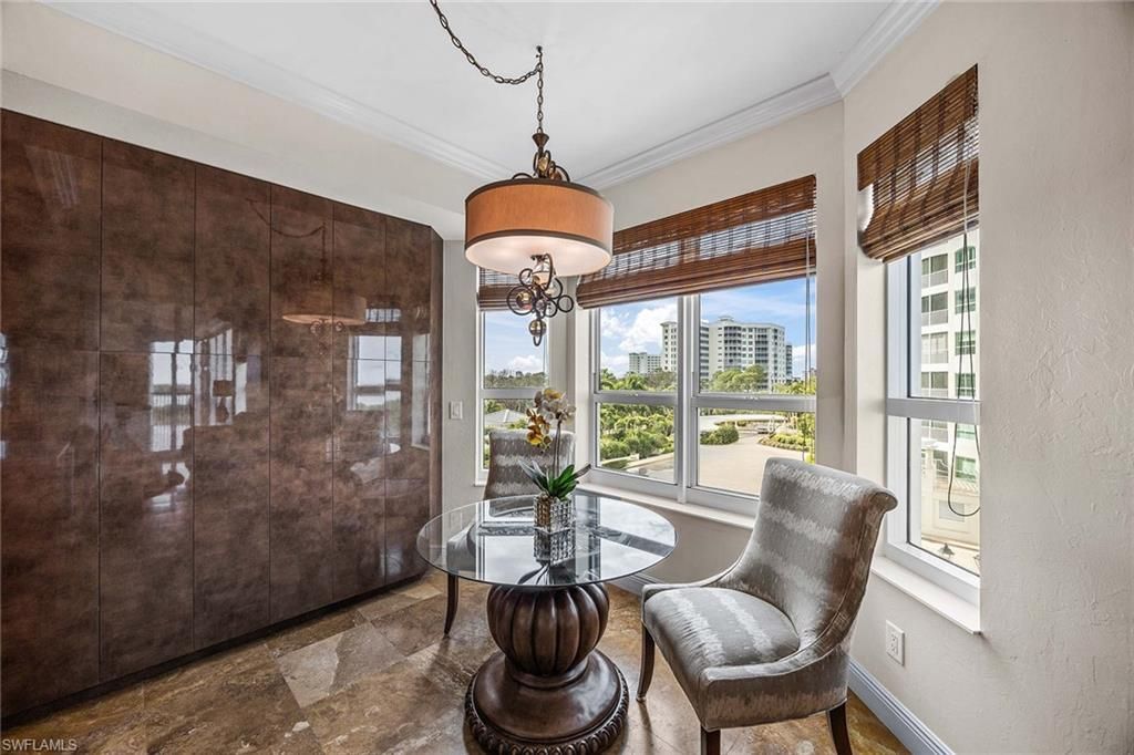 285 Grande Way, Unit 501, Naples, FL 34110 Photo