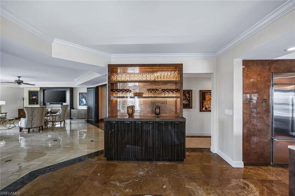 285 Grande Way, Unit 501, Naples, FL 34110 Photo