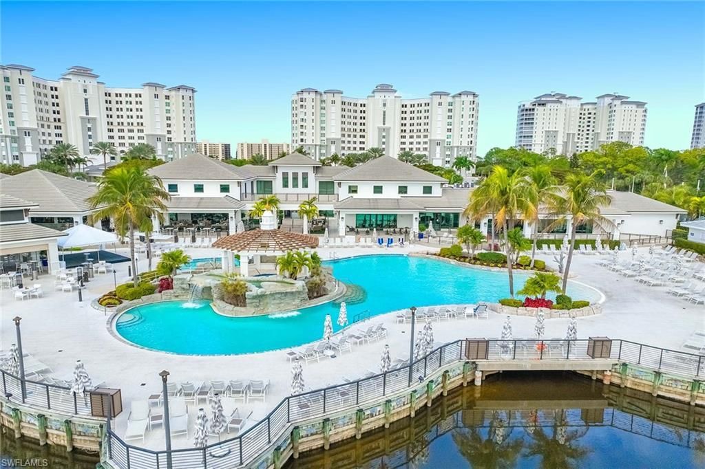 285 Grande Way, Unit 501, Naples, FL 34110 Photo