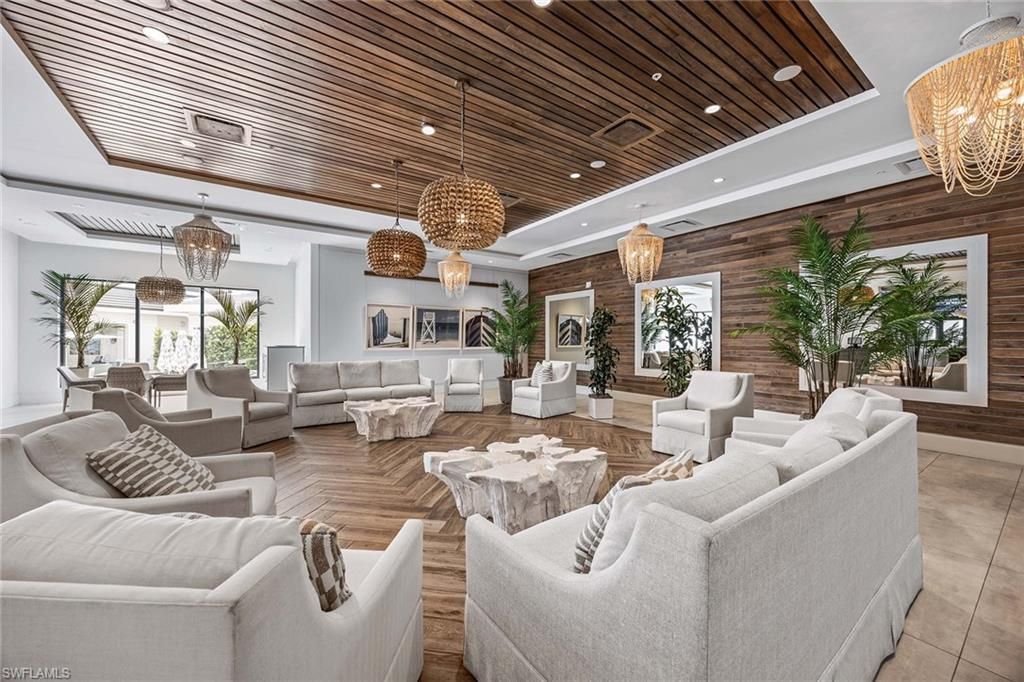285 Grande Way, Unit 501, Naples, FL 34110 Photo