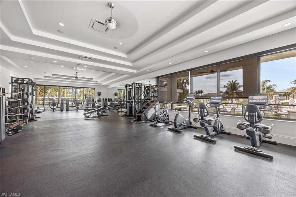 285 Grande Way, Unit 501, Naples, FL 34110 Photo