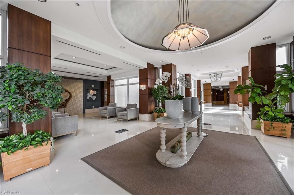 285 Grande Way, Unit 501, Naples, FL 34110 Photo
