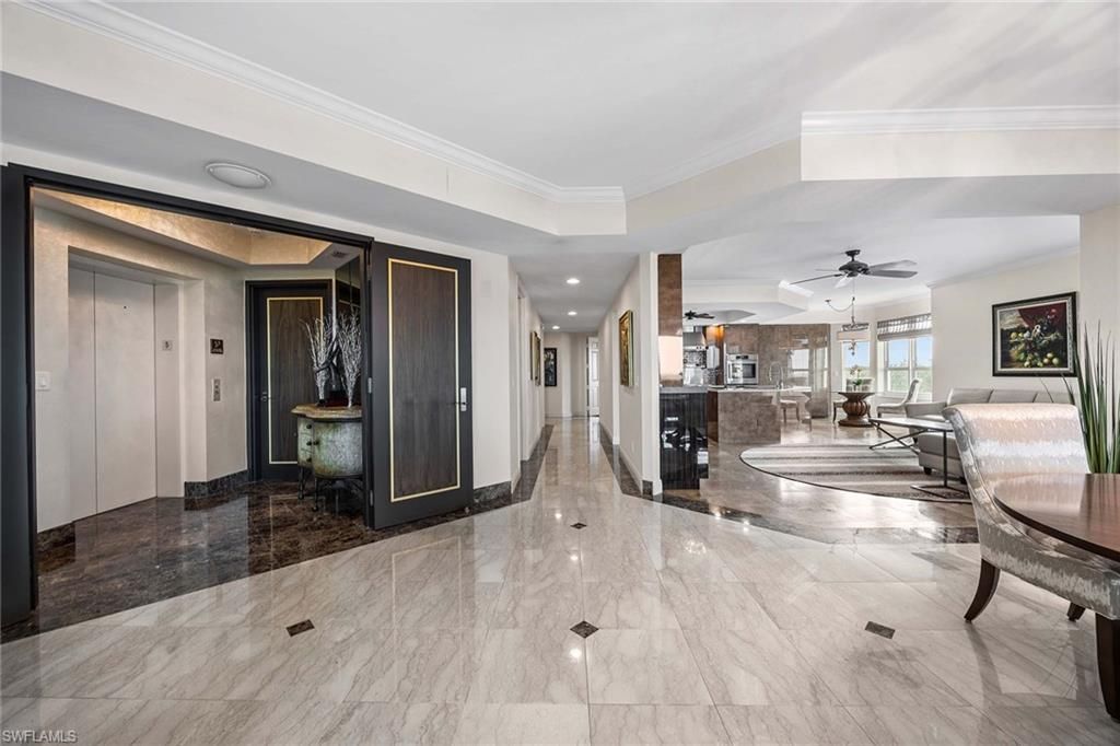 285 Grande Way, Unit 501, Naples, FL 34110 Photo