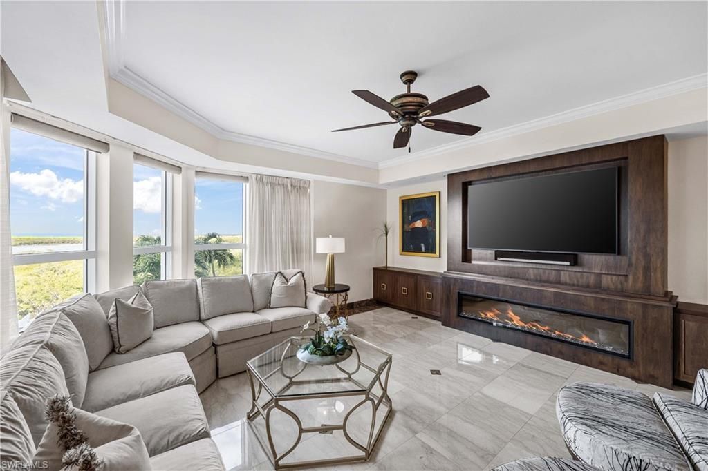 285 Grande Way, Unit 501, Naples, FL 34110 Photo
