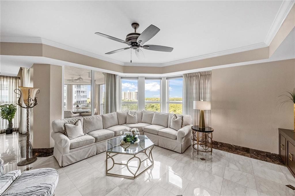 285 Grande Way, Unit 501, Naples, FL 34110 Photo