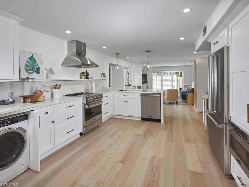 255 2nd Ave S, Unit 6, Naples, FL 34102 Photo