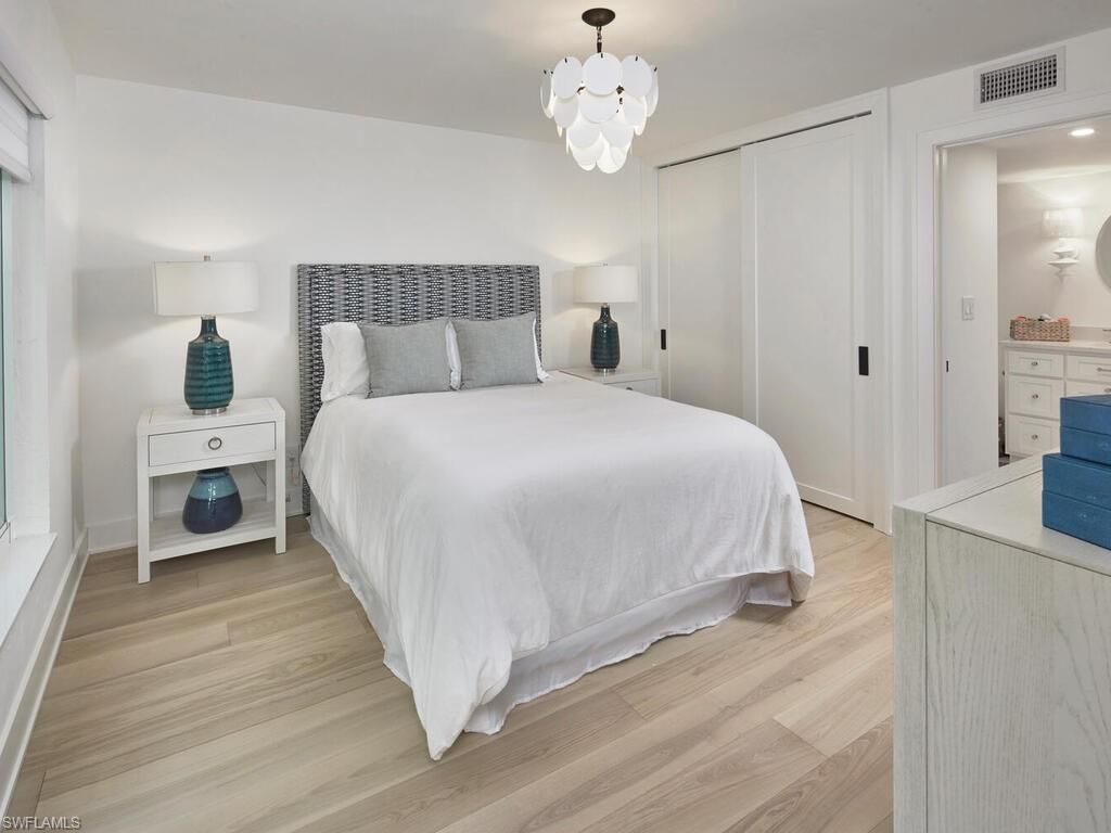 255 2nd Ave S, Unit 6, Naples, FL 34102 Photo