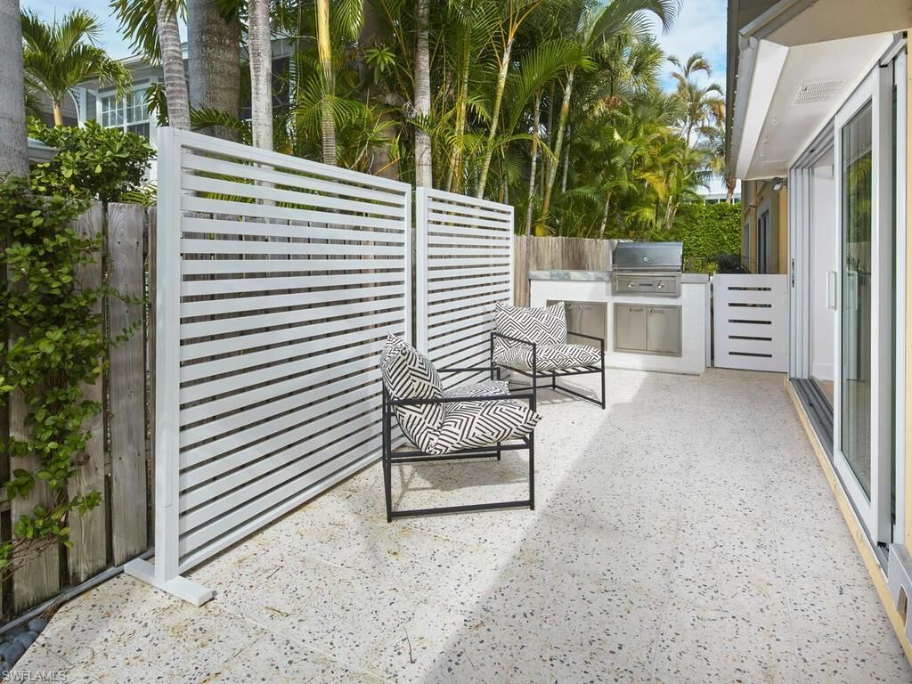 255 2nd Ave S, Unit 6, Naples, FL 34102 Photo