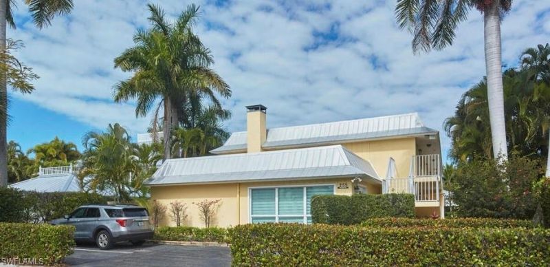 255 2nd Ave S, Unit 6, Naples, FL 34102 Photo