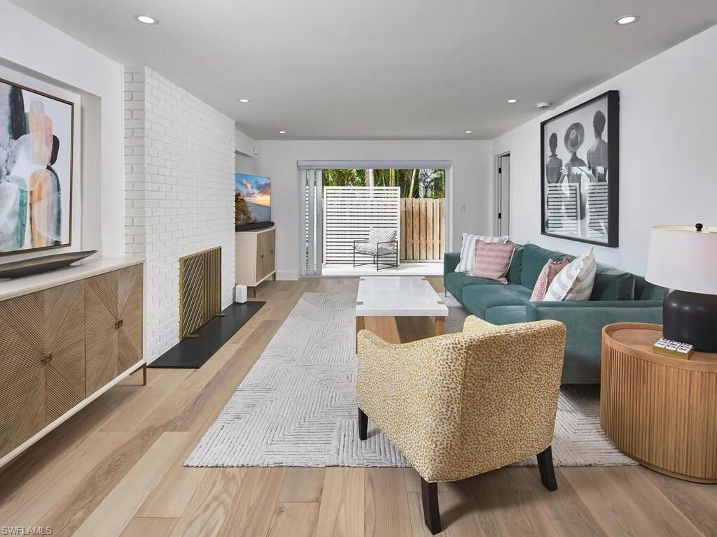 255 2nd Ave S, Unit 6, Naples, FL 34102 Photo