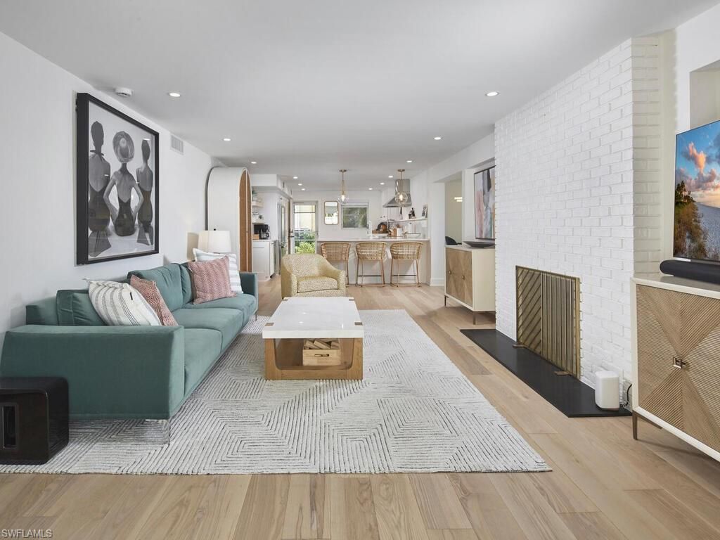 255 2nd Ave S, Unit 6, Naples, FL 34102 Photo