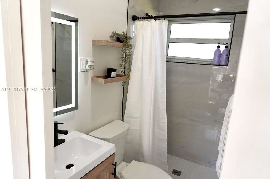 1213 NW 6th Ave, Fort Lauderdale, FL 33311 Photo