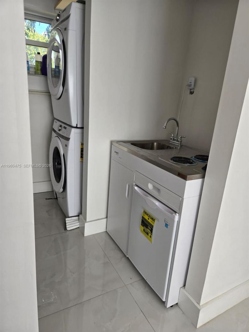 1213 NW 6th Ave, Fort Lauderdale, FL 33311 Photo