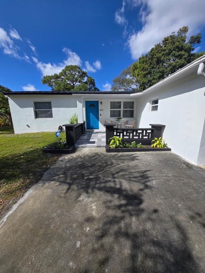 1213 NW 6th Ave, Fort Lauderdale, FL 33311 Photo