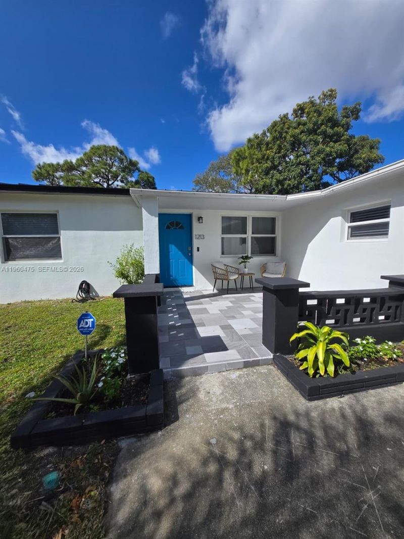 1213 NW 6th Ave, Fort Lauderdale, FL 33311 Photo